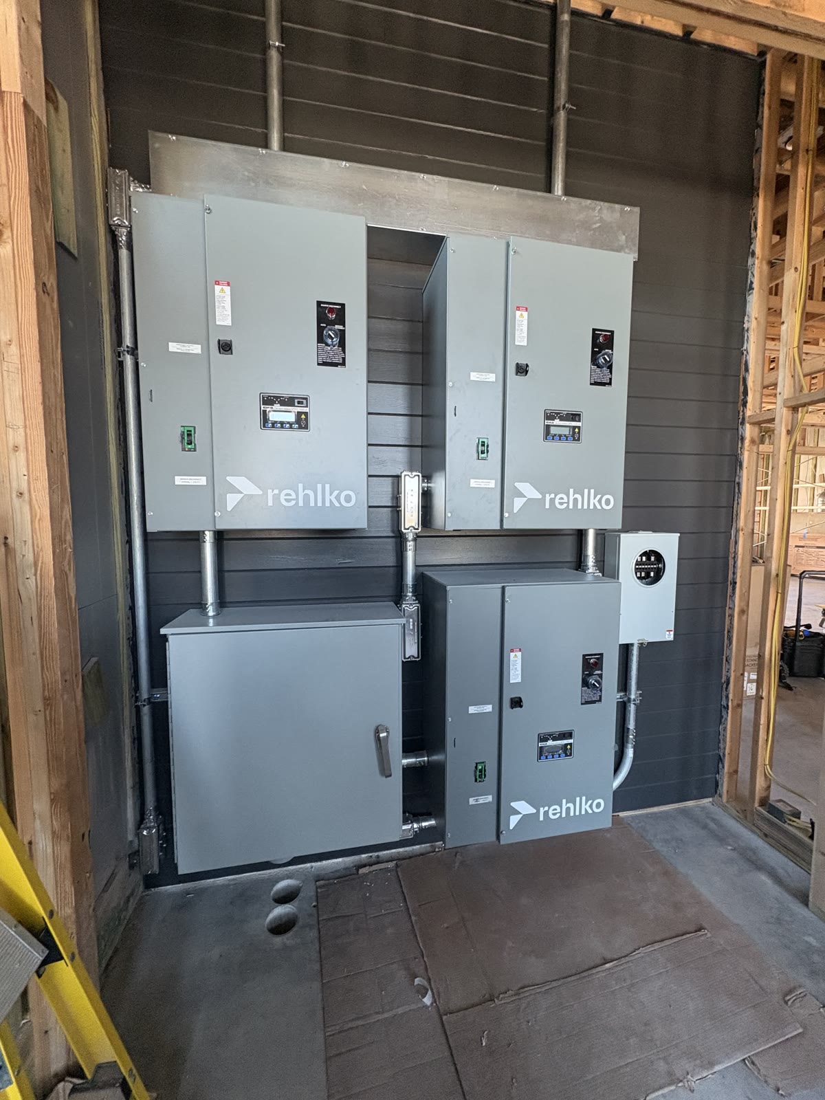 Commercial standby power switchgear installed by Brightwire Electric